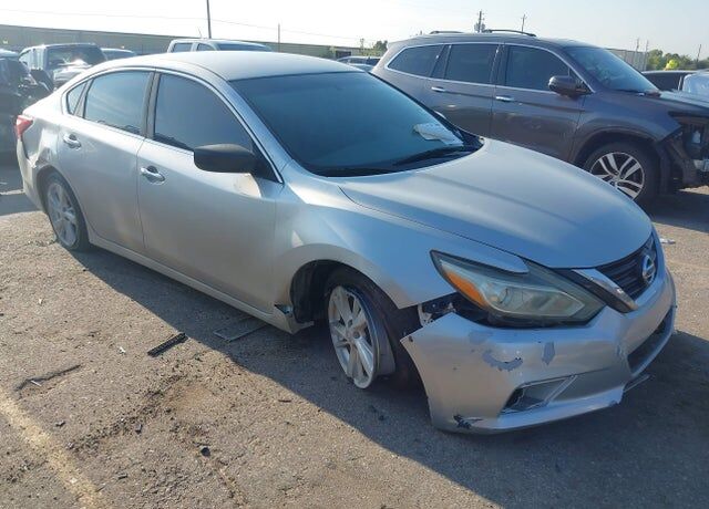 2016 NISSAN Altima