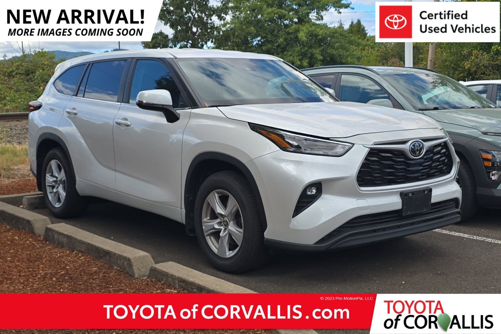 2025 TOYOTA Highlander