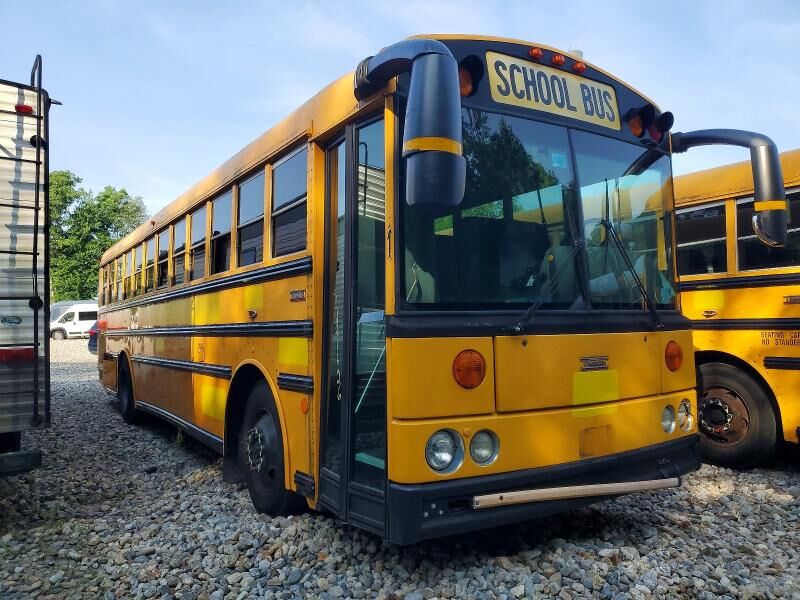 2012 THOMAS BUILT HDX