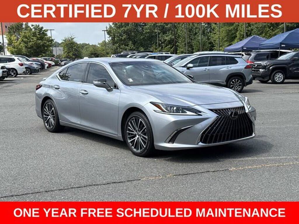 2022 LEXUS ES
