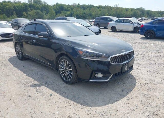2018 KIA Cadenza