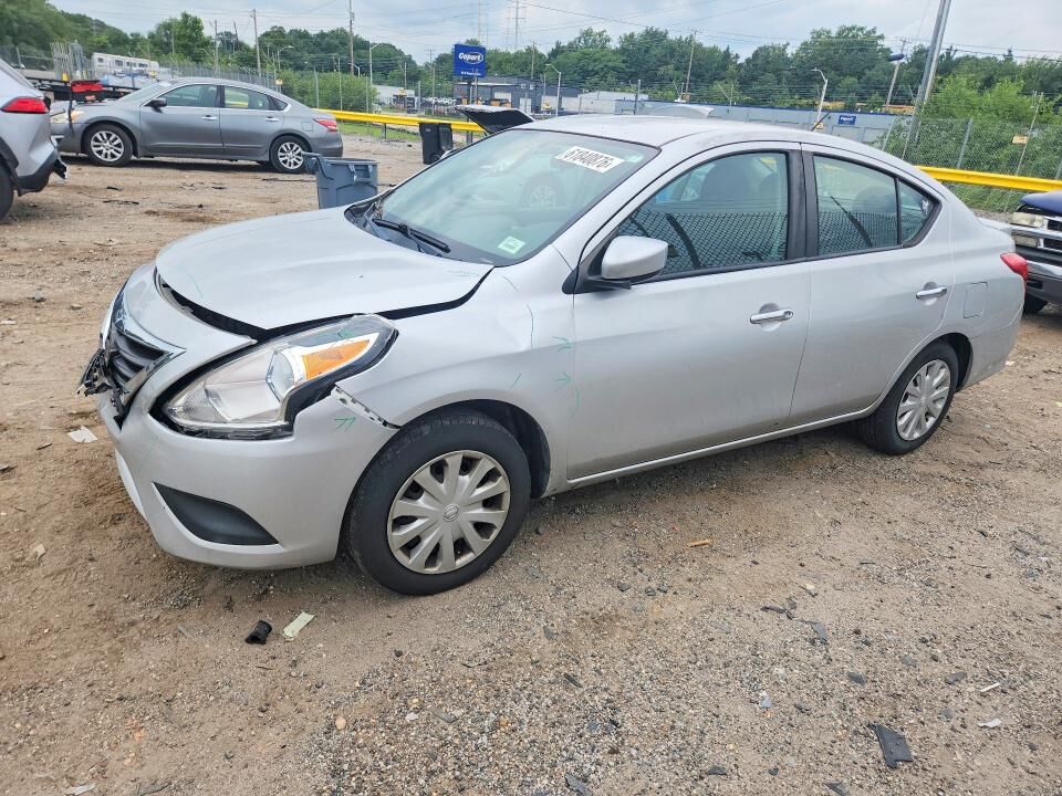 2019 NISSAN Versa