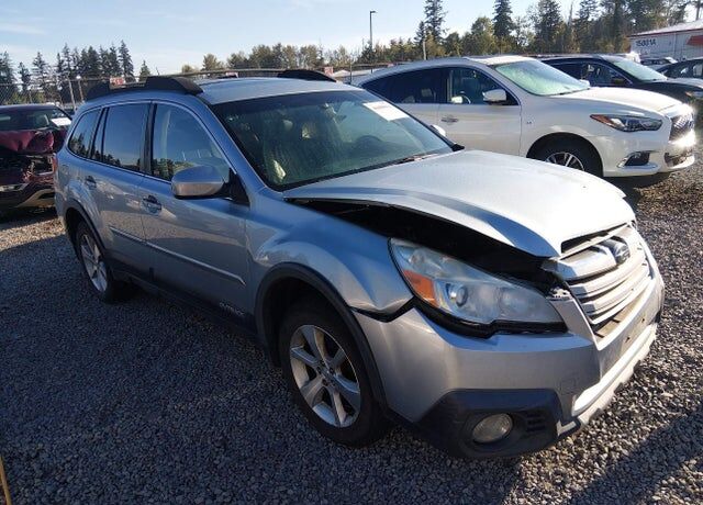 2014 SUBARU Outback