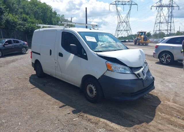 2014 NISSAN NV200