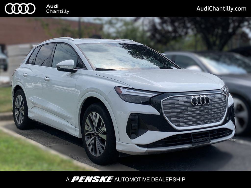 2023 AUDI Q4