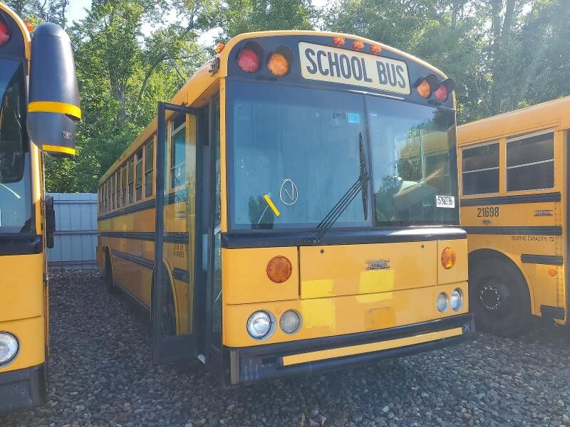2012 THOMAS BUILT HDX