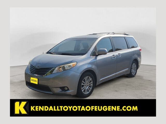 2012 TOYOTA Sienna