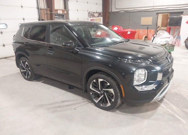 2022 MITSUBISHI Outlander