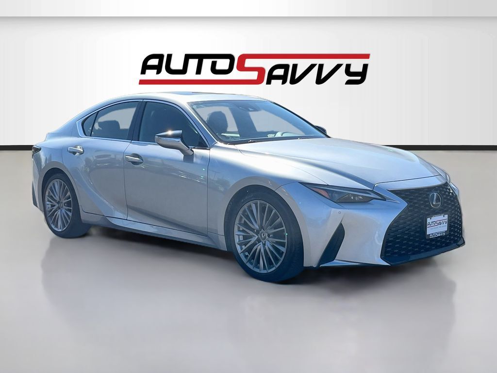 2023 LEXUS IS