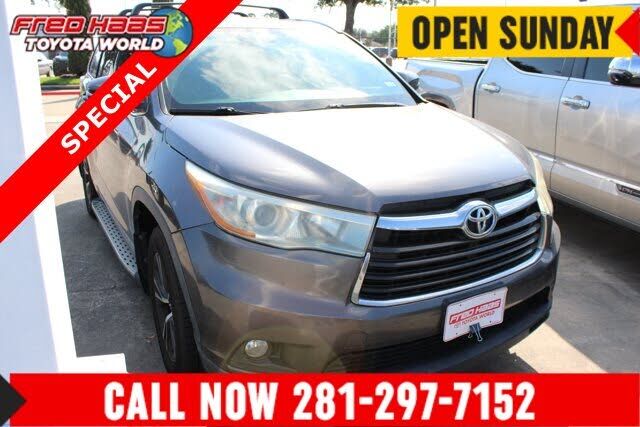 2016 TOYOTA Highlander