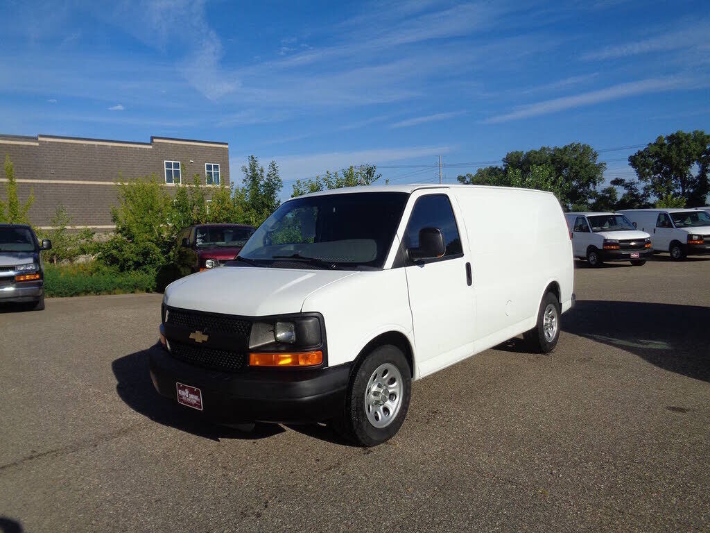2011 CHEVROLET Express