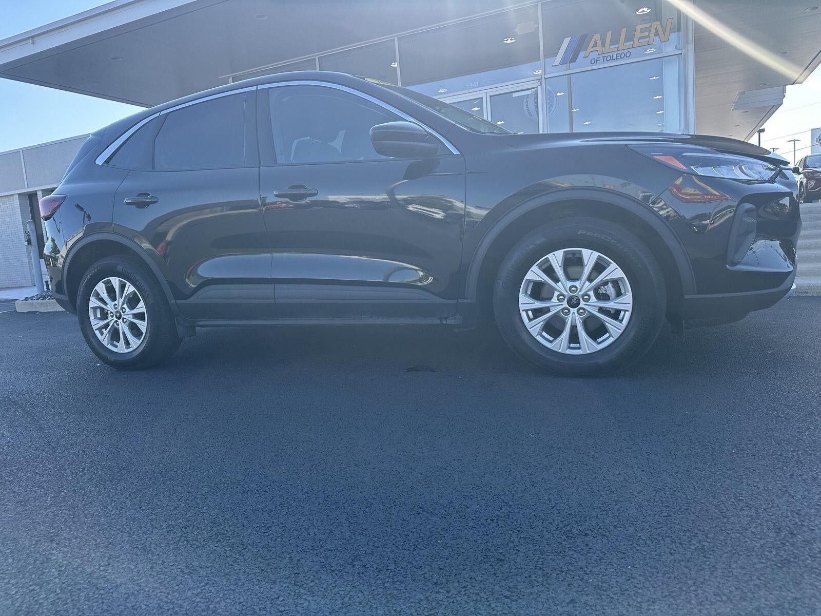 2023 FORD Escape