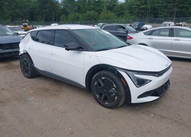 2025 KIA EV6