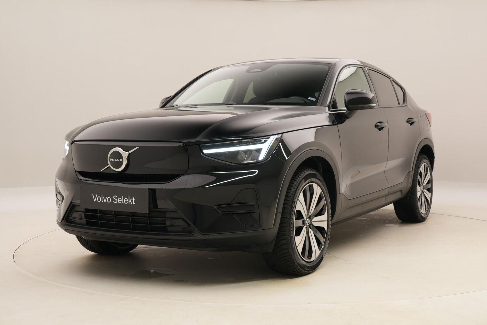 2023 VOLVO S60
