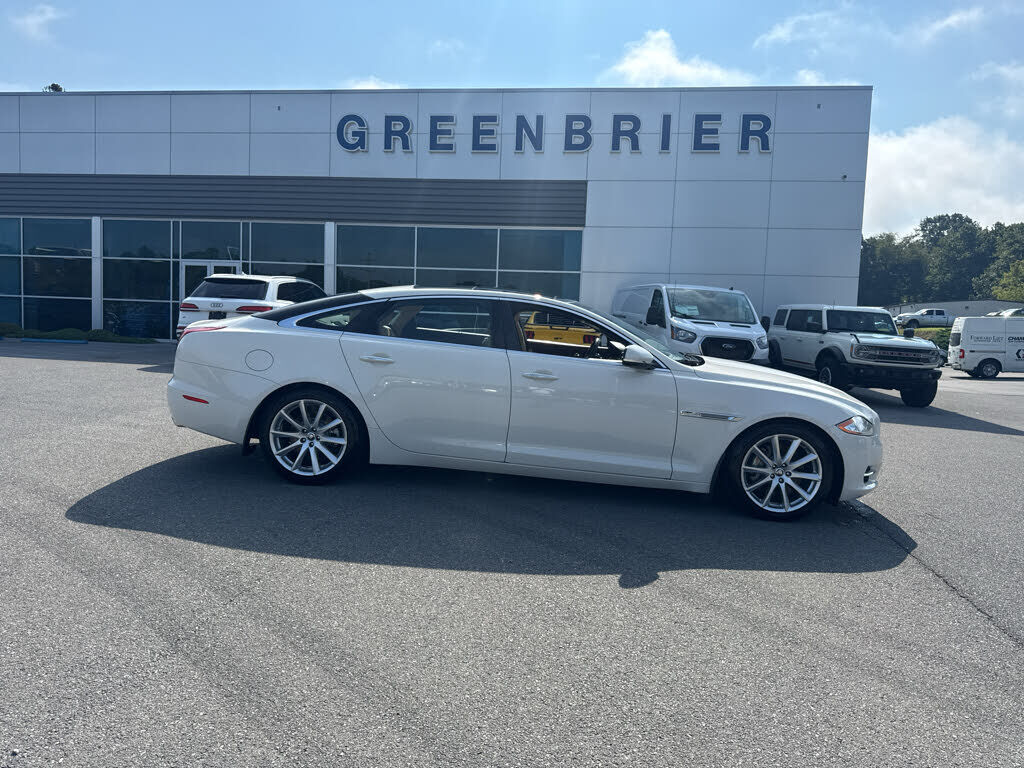 2011 JAGUAR XJ
