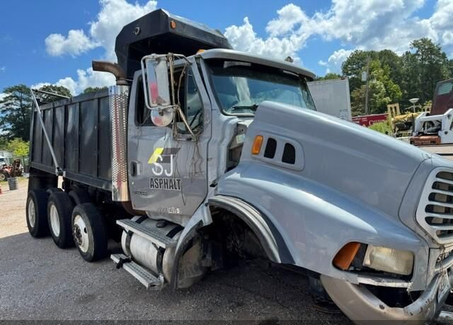 2006 STERLING TRUCK L9500 series