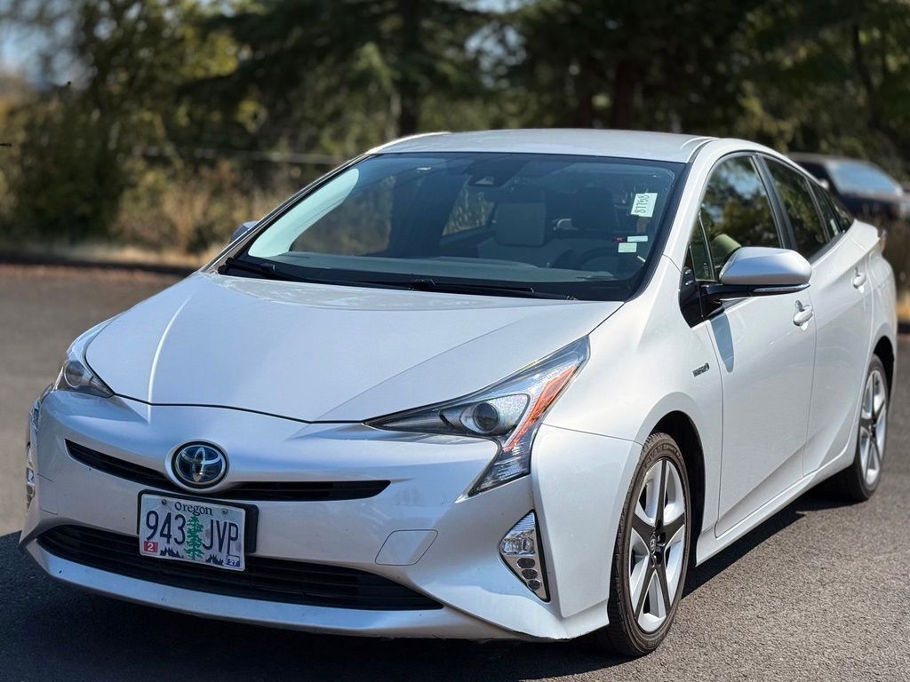 2017 TOYOTA PRIUS