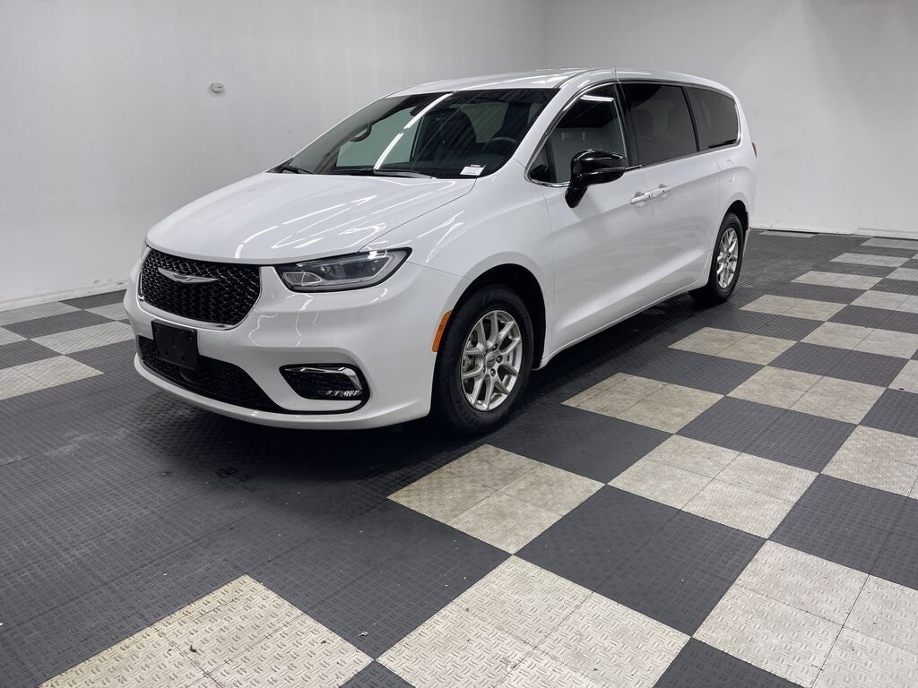2025 CHRYSLER Pacifica