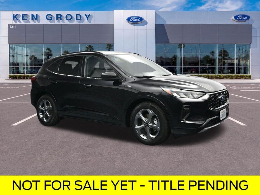 2023 FORD Escape