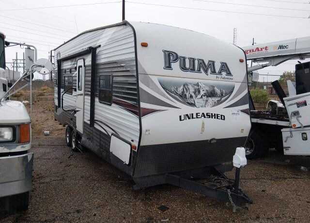 2015 FOREST RIVER Puma Toy Hauler