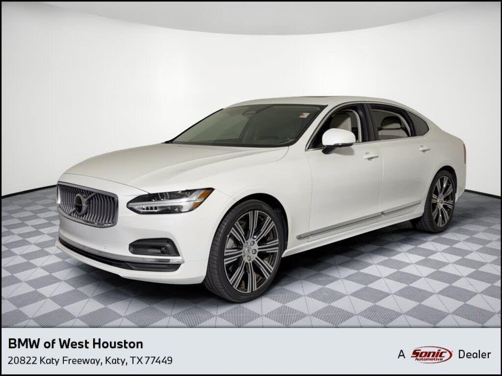 2025 VOLVO S90