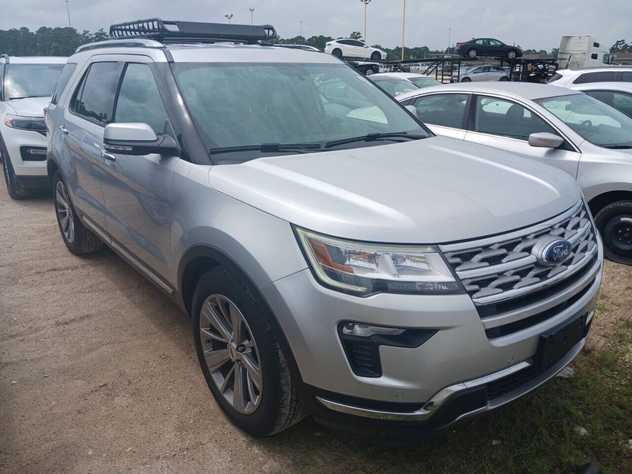 2018 FORD Explorer