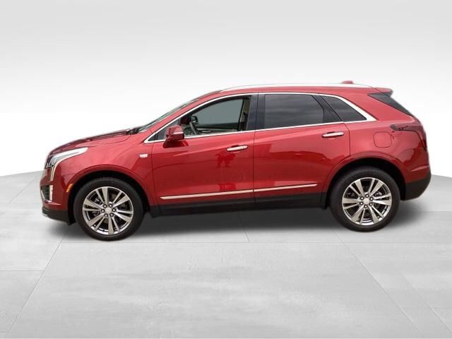 2025 CADILLAC XT5