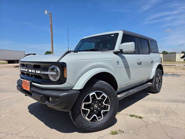 2024 FORD Bronco