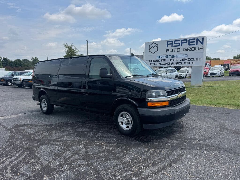2019 CHEVROLET Express