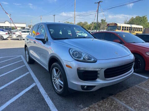 2016 PORSCHE Cayenne