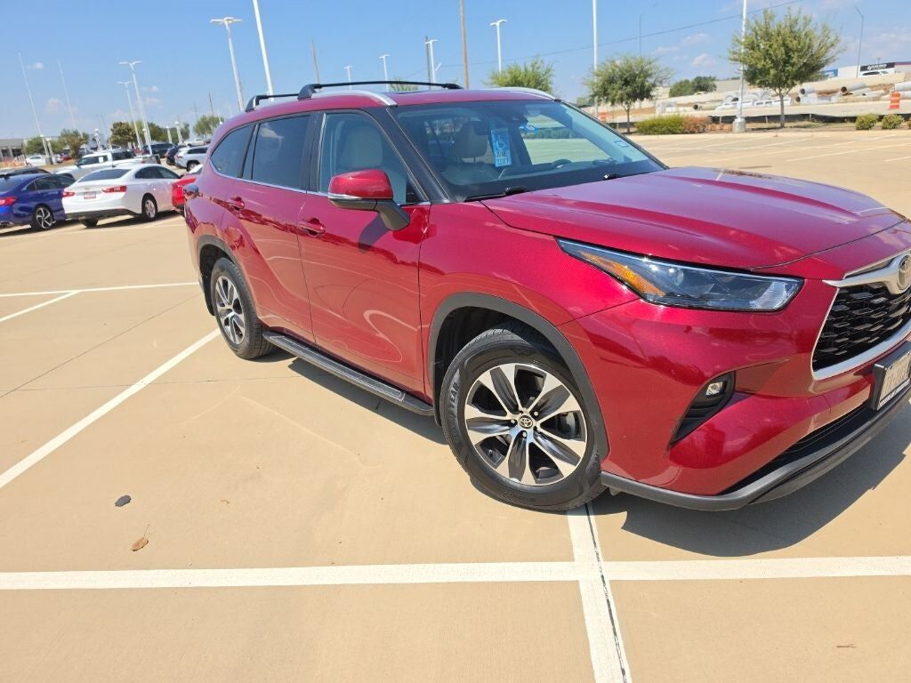 2023 TOYOTA Highlander