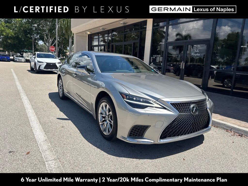 2022 LEXUS LS