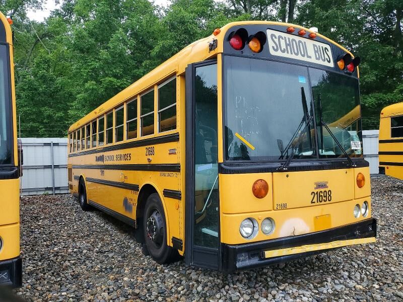 2012 THOMAS BUILT HDX