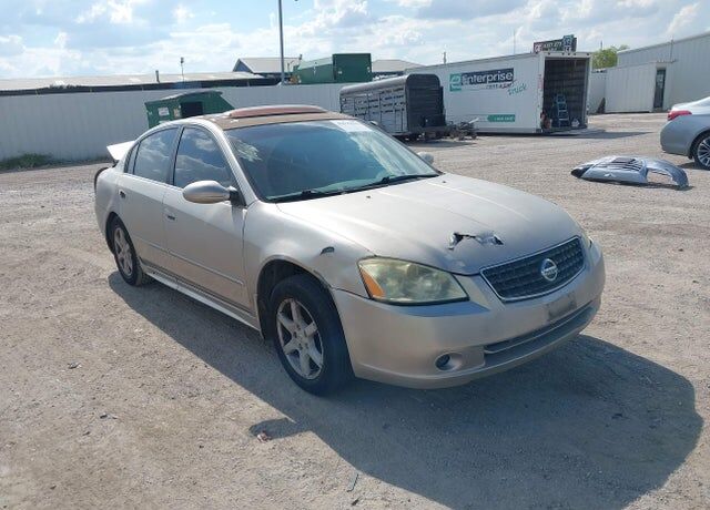2005 NISSAN Altima