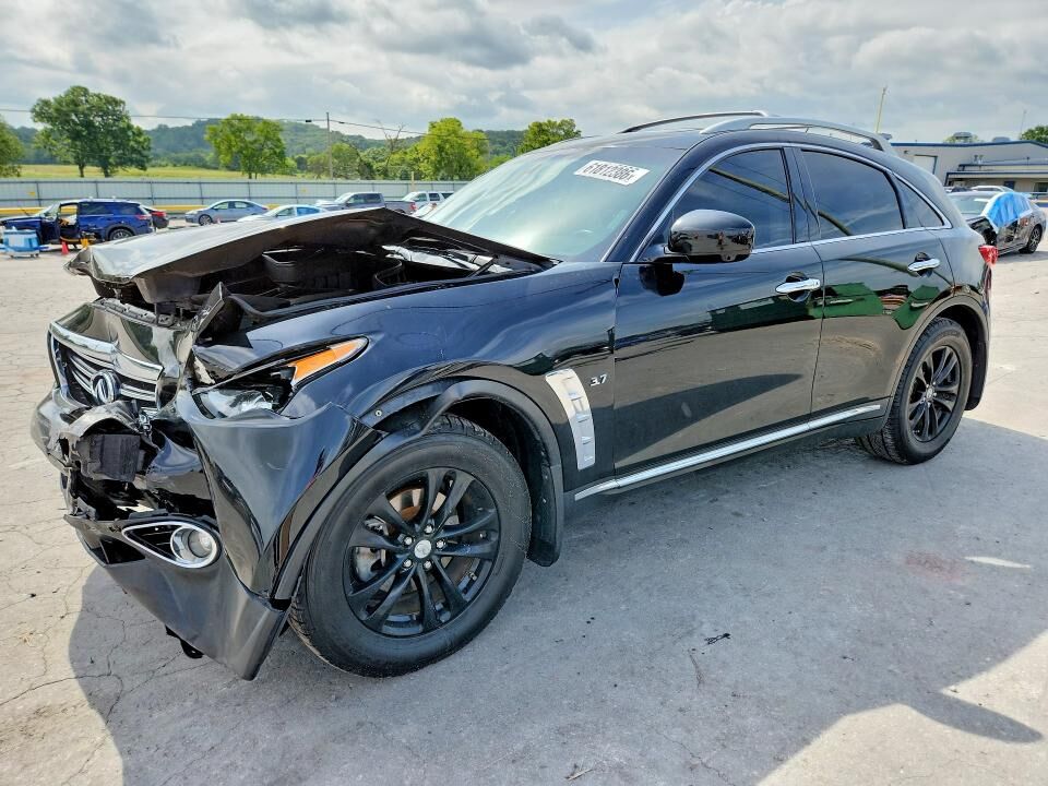 2015 INFINITI QX70