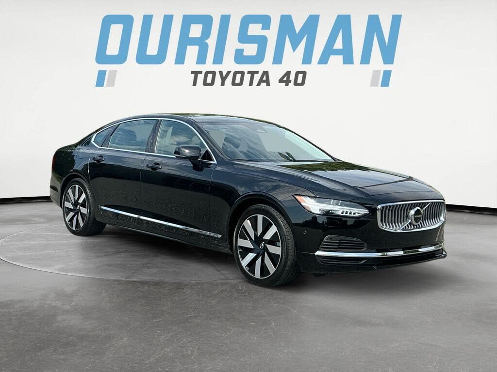 2024 VOLVO S90
