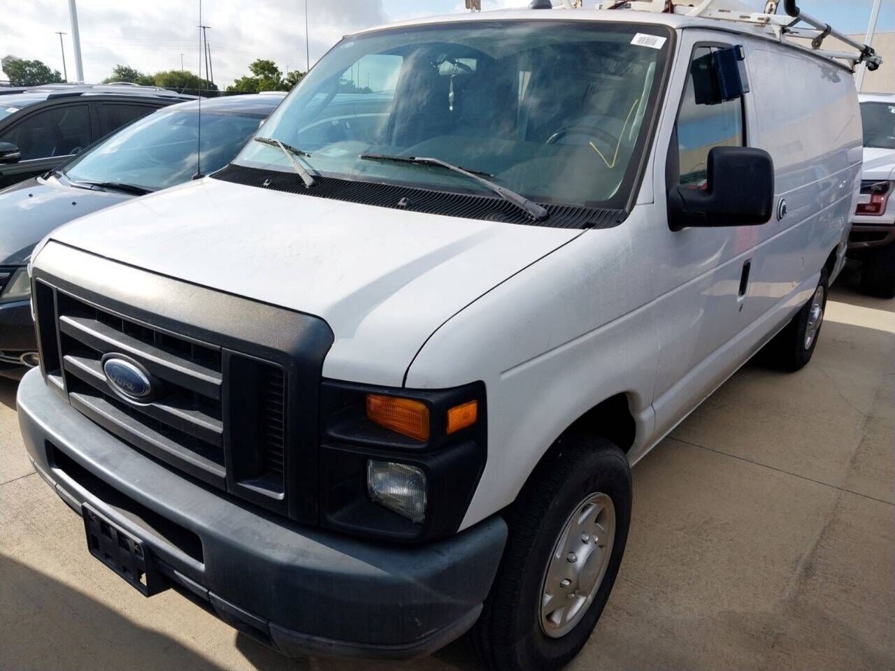 2010 FORD E-250