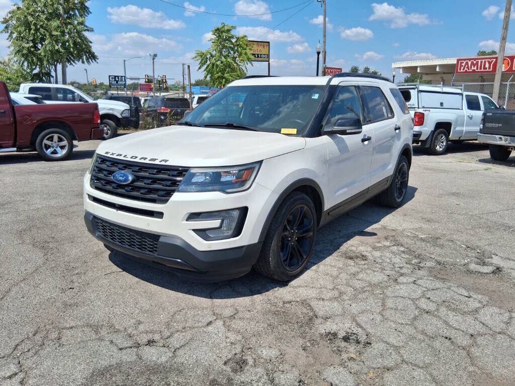2017 FORD Explorer