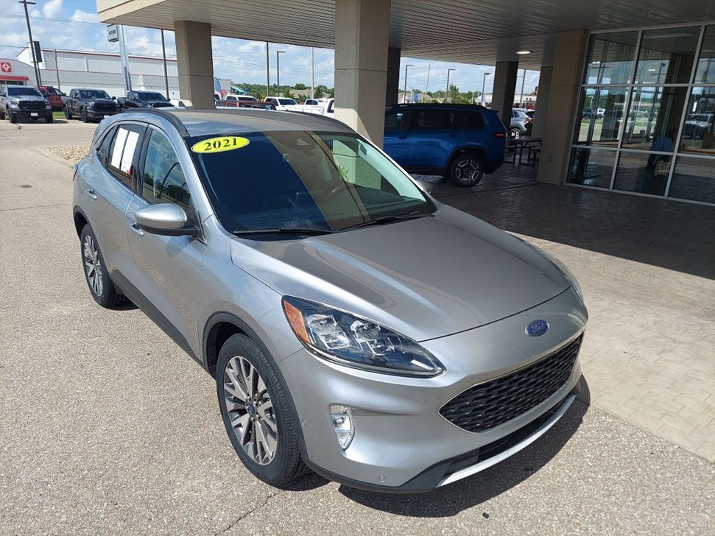 2021 FORD Escape