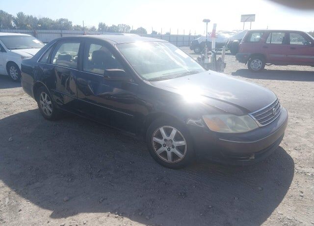 2003 TOYOTA Avalon