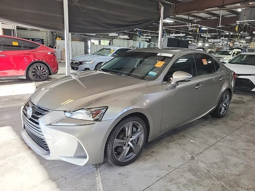 2017 LEXUS IS