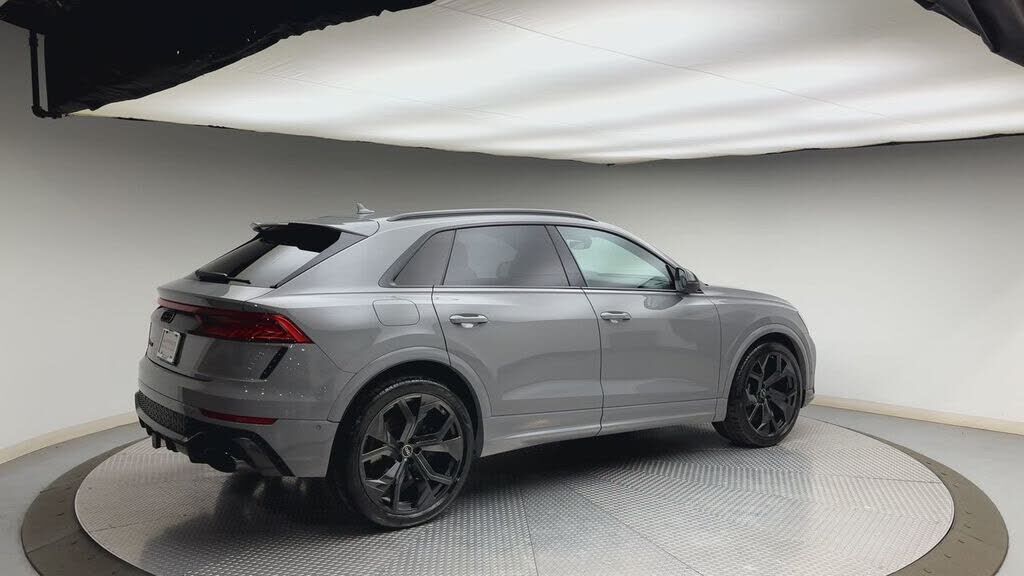 2023 Audi RS Q8