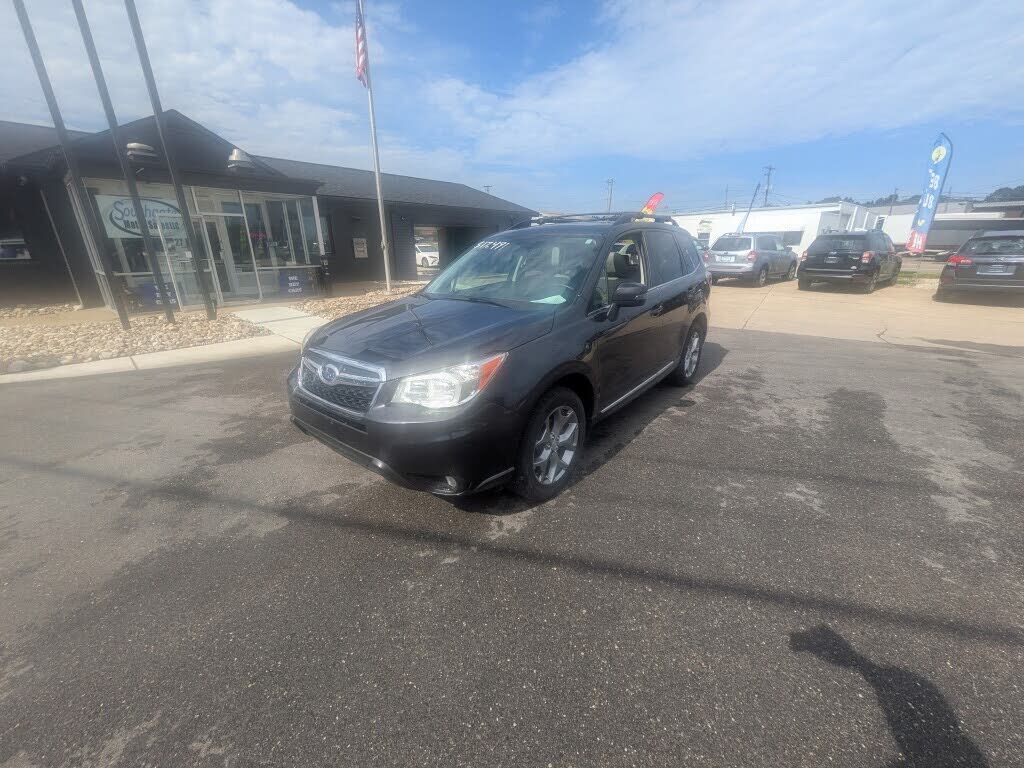 2016 SUBARU Forester
