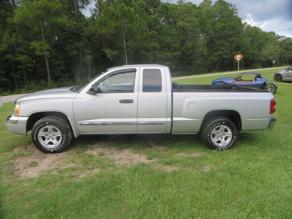 2006 DODGE Dakota