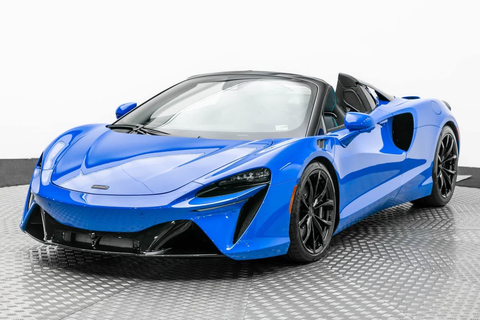 2025 MCLAREN ARTURA
