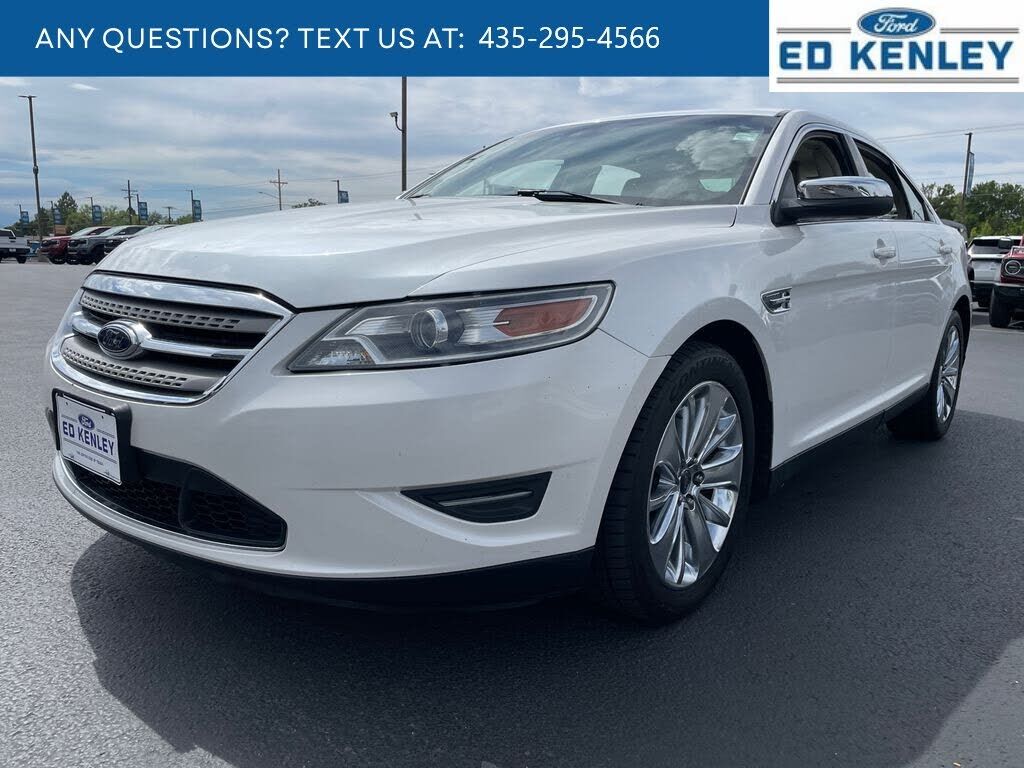 2011 FORD Taurus