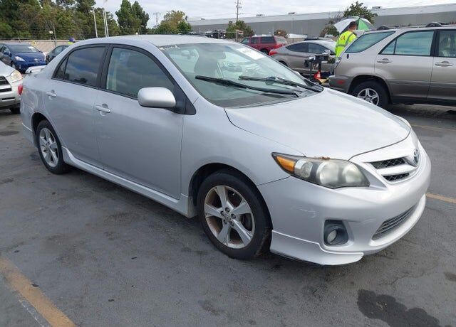 2011 TOYOTA Corolla