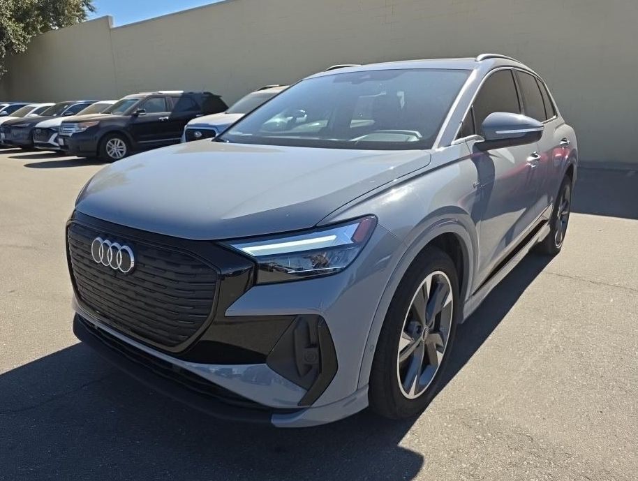 2024 AUDI Q4
