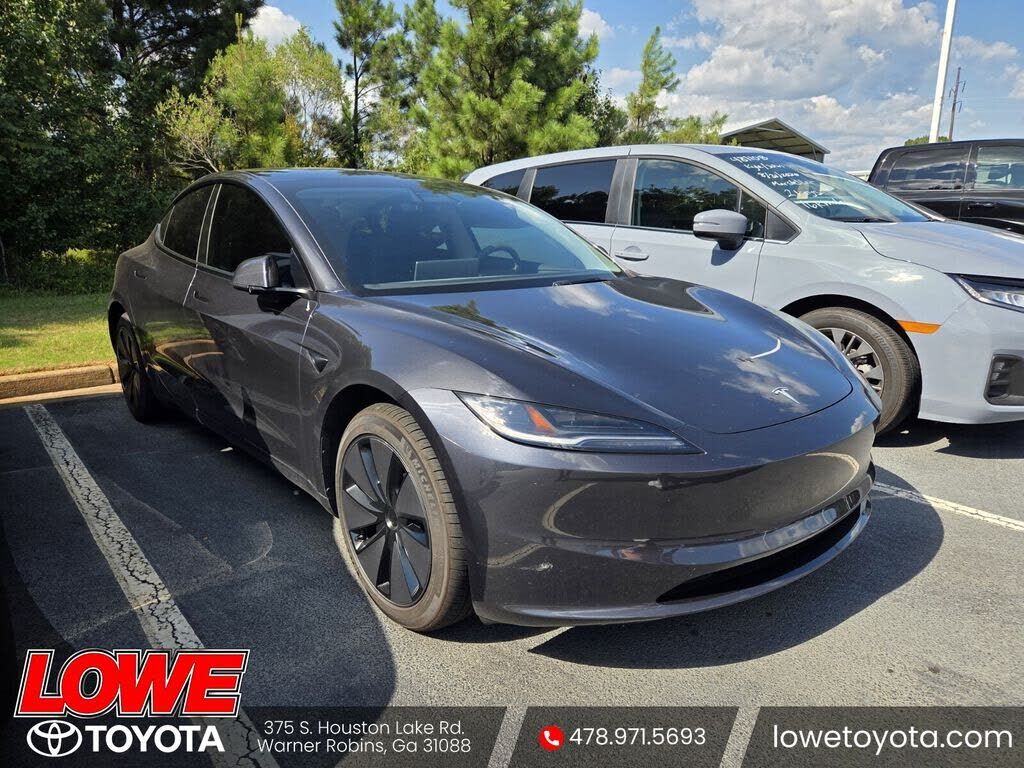 2025 TESLA Model 3
