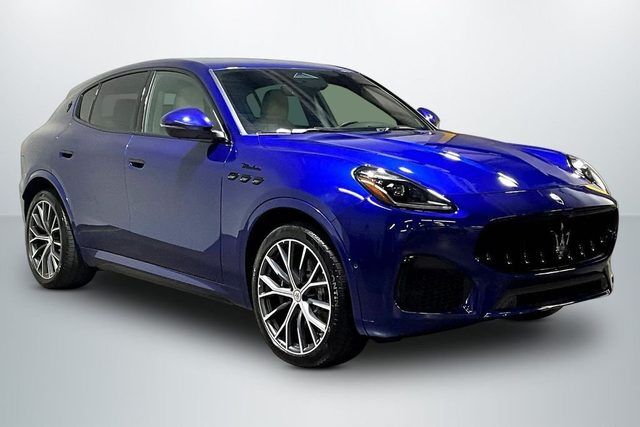 2026 MASERATI Grecale